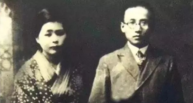 郭沫若走后,妻子清理遗物时发现一张照片,不久便悬梁自尽