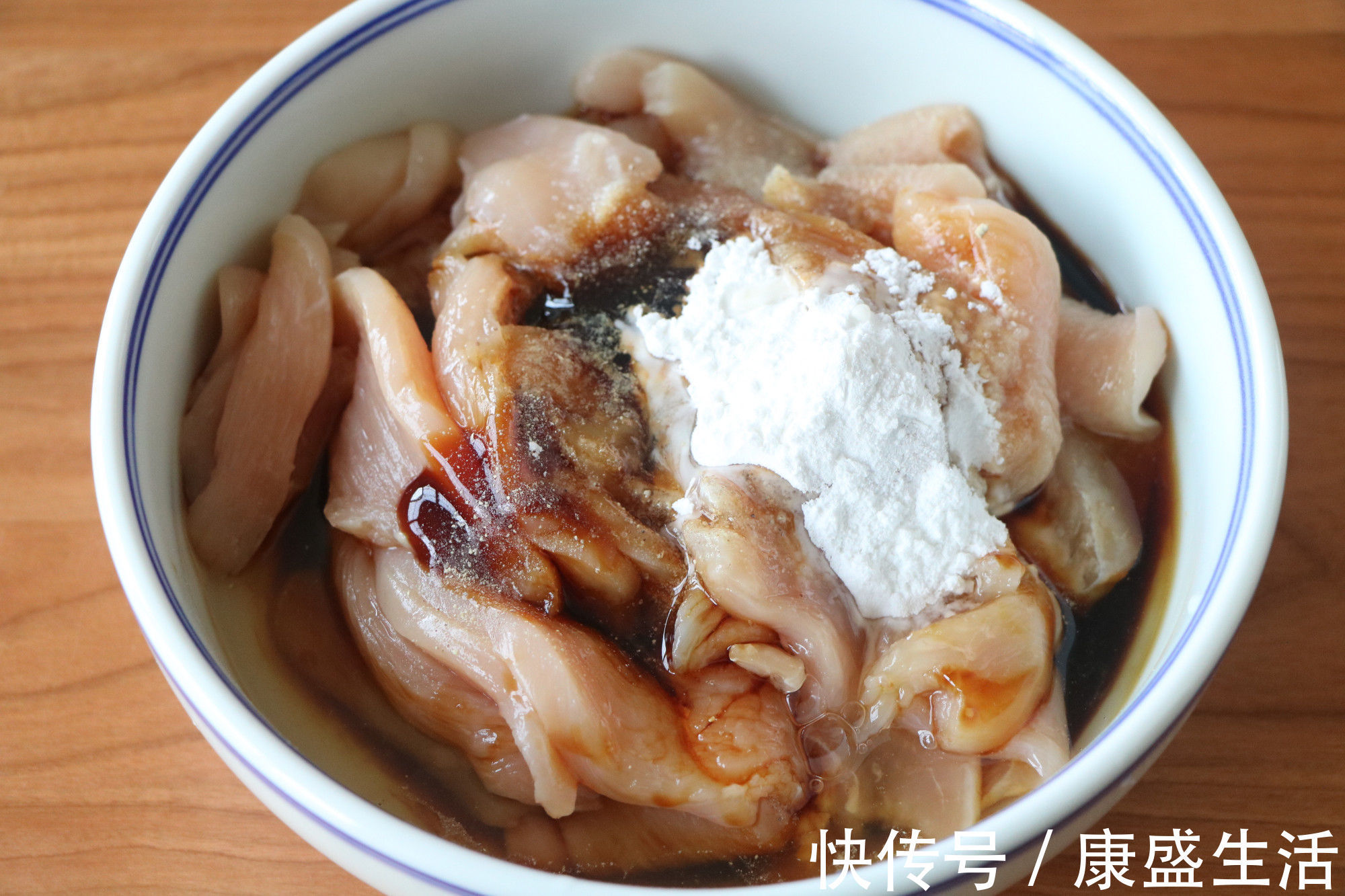 蛋清|鸡胸肉还可以这样吃，不用一滴油，上锅蒸一蒸健康美味两不误