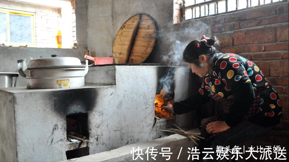 婆婆|“你嫁了人该干活”坐月子依旧做13人晚饭,女子砸烂锅碗说再见