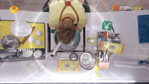 干活|《中餐廳5》寧靜被惡剪？干活全程背景板，與黃曉明吵架鏡頭不對勁