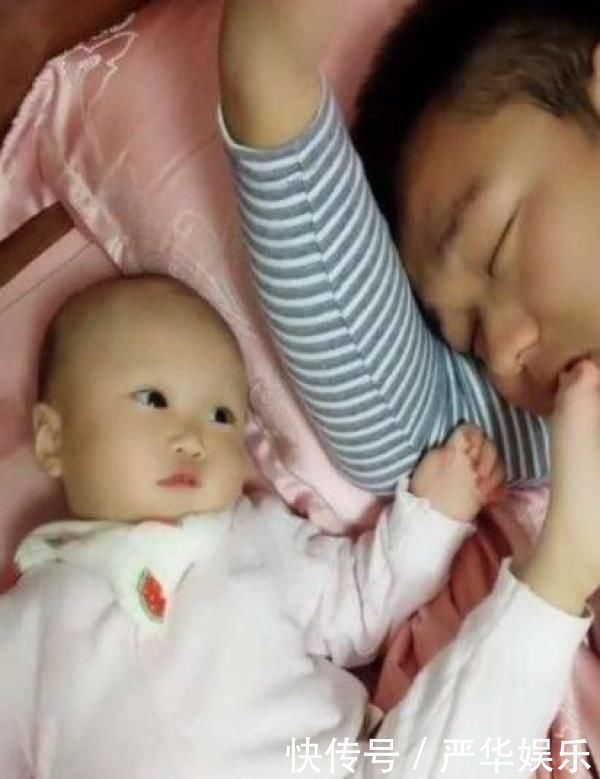 宝宝|为了叫醒熟睡的爸爸,宝宝连自身形象都不顾了,网友就服你
