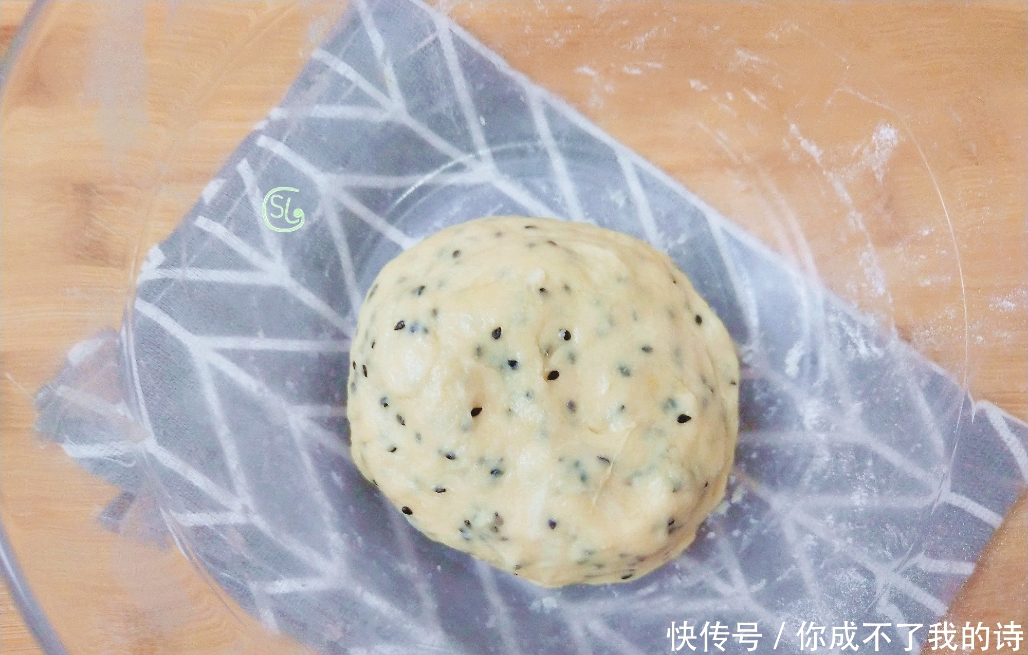 过年了,分享6种小零食,做法简单,超好吃,再也不用买了