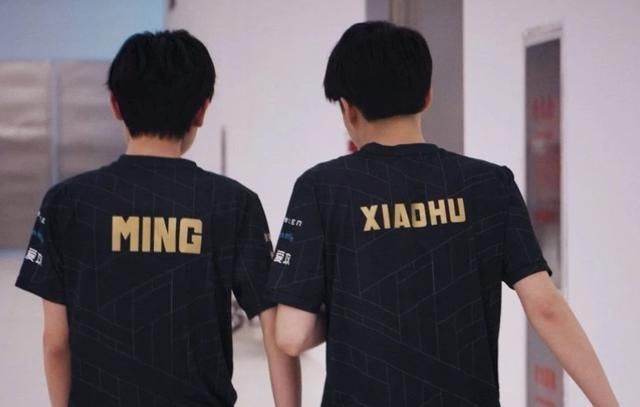 泪目!所有人去全明星赛都是放松的,只有小虎一直在请教上单技巧