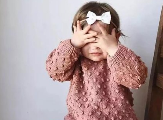 衣服|宝宝身体这两个地方要是很凉,说明已经很冷了,很多宝妈都弄错了