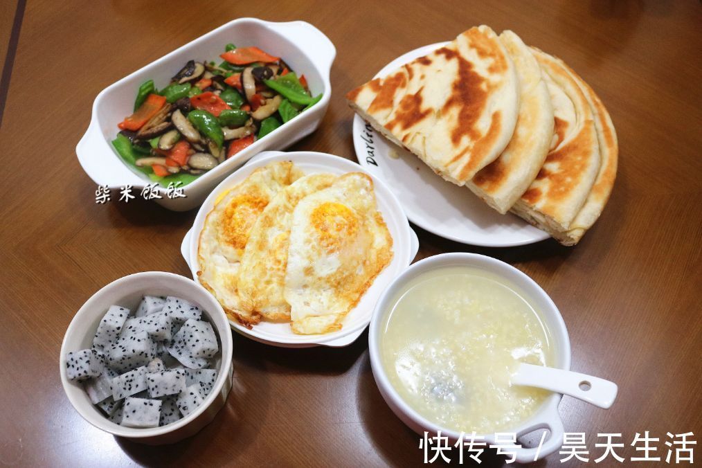 饺子|我家一日三餐，早餐饼，午餐饺子，晚餐炒菜，家常饭菜味道好
