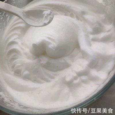 营养物质|#蛋趣体验#咸味海苔肉松戚风