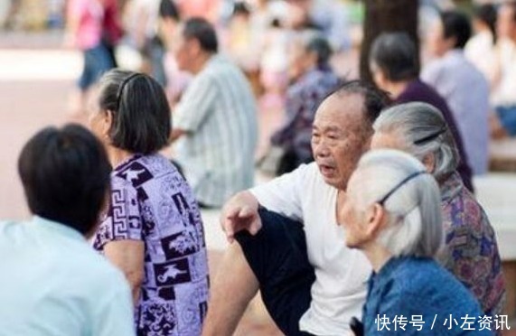 高尿酸的真凶找到,大夫提醒不想痛风发作,4件事少做