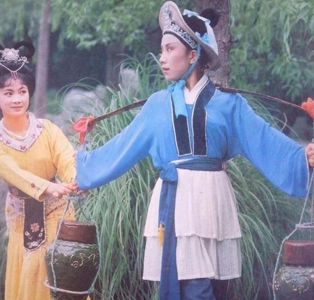 莘瑶琴@再读《卖油郎独占花魁》，发现花魁之所以嫁给卖油郎，与爱情无关