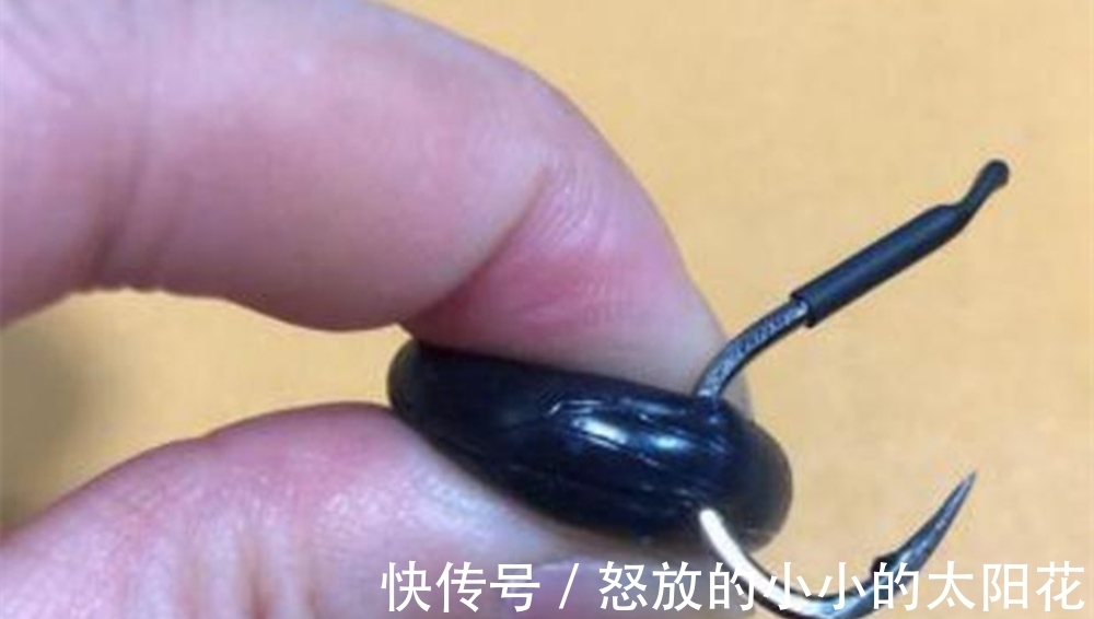 珠珠钓|这种不用饵料的钓法，在黑坑和野钓守大货时，都有不俗表现！