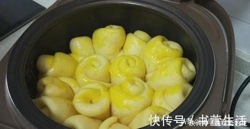 面包|教你面包最简单的做法，不用烤箱不用蒸，暄软拉丝，再也不用买了