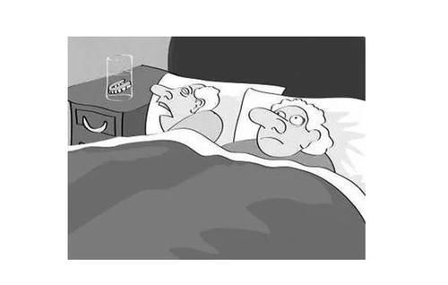 睡眠时间|无论男女,年过60以后,身体没有这些表现,或许能够很长寿!