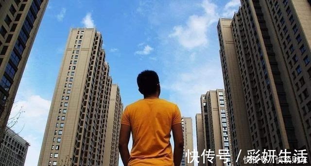 安装|老房子“加装电梯”,一楼住户为何纷纷反对?这3点原因很现实