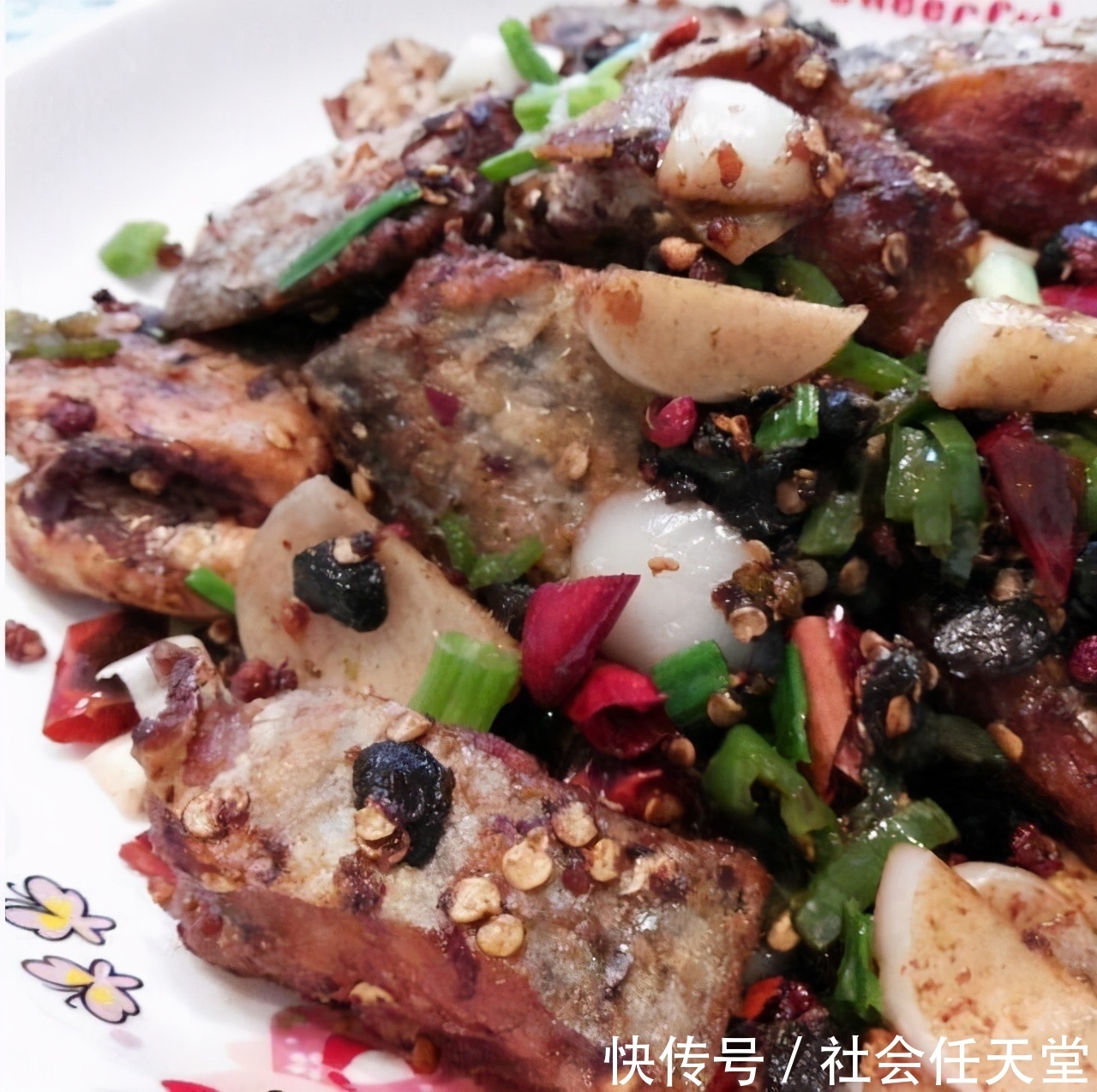 女性想要身体好，3种美食离不开，排毒消脂，改善肠胃，有益健康