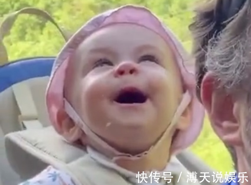 外面的世界|爸爸带娃第一次“看瀑布”,娃的表情亮了,网友满眼都是小星星