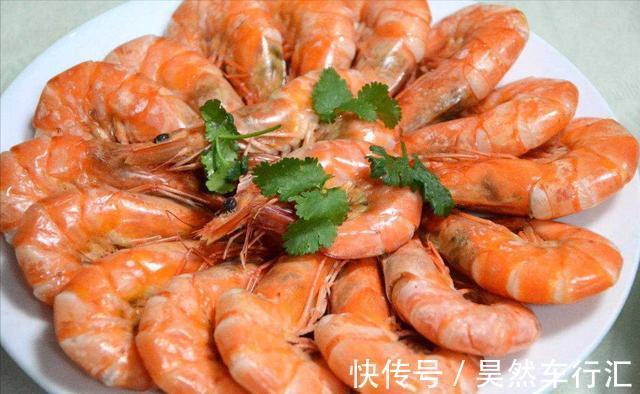 好吃|水煮虾是开水还是冷水下锅？9成人都做反了！难怪虾肉不嫩腥味重