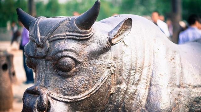  唐朝|40吨的唐朝黄河铁牛捞出后，为何露天摆放不保护专家不敢动