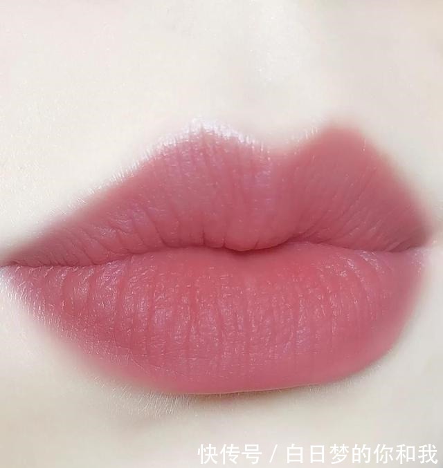 玫瑰色 学生日常涂什么口红素颜涂也好看的5支口红,低调显白一步到位!