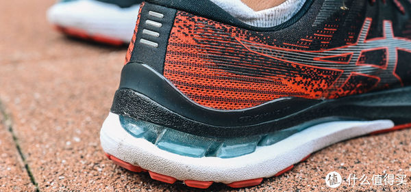 慢跑鞋 下半年最值得买的5双跑鞋,每一双都是超高性价比