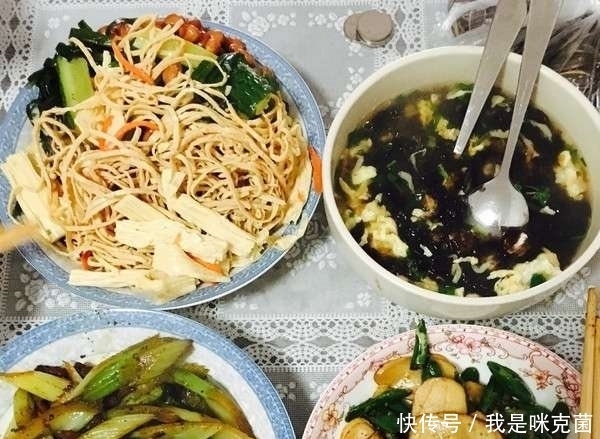 a43|北漂的心酸:夫妻俩人共月入3万却从不敢下馆子,只敢做点家常菜