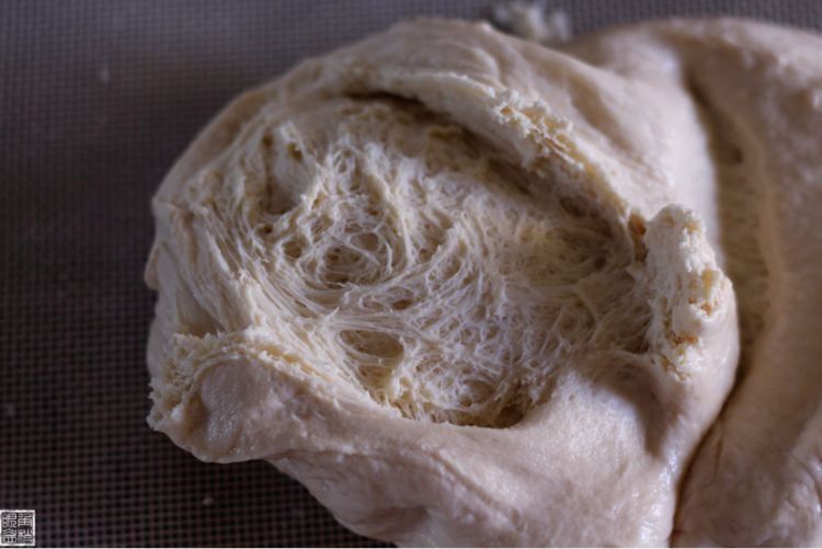 省时省事、超松软的酸奶面包，解锁家庭版做法