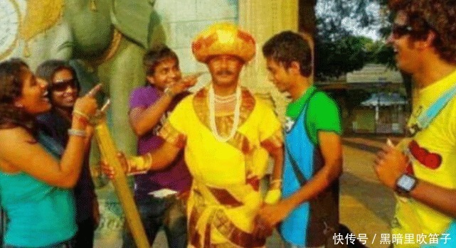 放言|印度“站神”32年纹丝不动,放言:“谁能让我动,就给一千元”