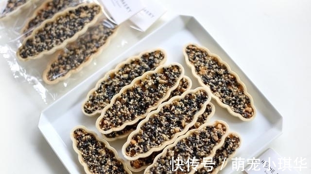 这款小零食最近火了,香香脆脆,甜而不腻,做法竟如此简单