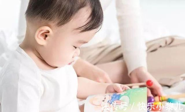 金鸡独立|父母的语言塑造孩子的大脑!不同收入家庭的孩子,差别太大了