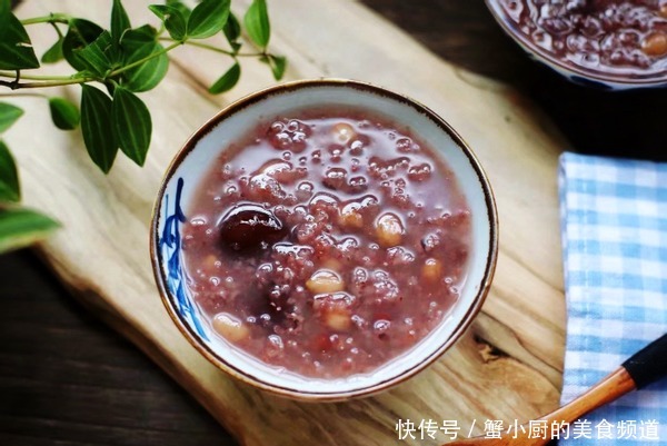 初春的早餐多吃这2样，做成粥来吃，10分钟上桌，补血怯湿降春