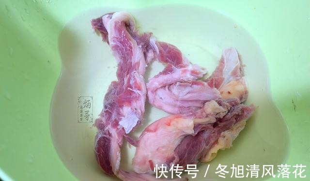 美味|入秋后,有钱没钱,多给家人做这汤吃,切块高压锅一炖,营养美味!