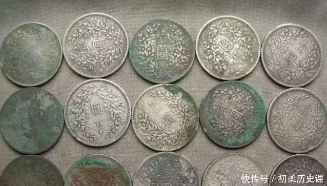 价值|马步芳及其部下有多少钱?这个女人一锹下去,挖出价值上亿的银元