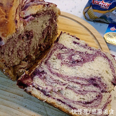 烤箱|#一口新年味，全家享佳味#紫薯大理石吐司间包