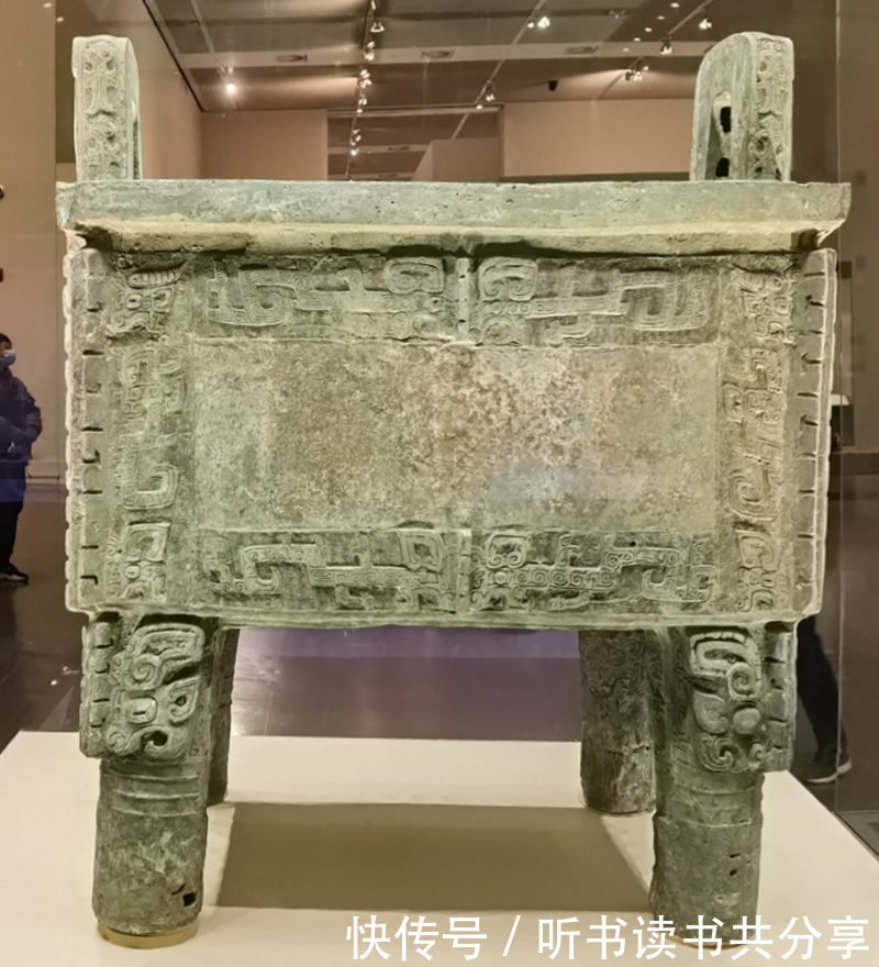 司母戊|国博中的“后母戊”或“司母戊”鼎,是真正的“镇国之宝”