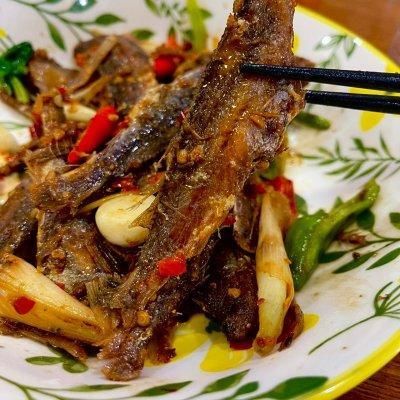 没胃口?不存在哇!——香辣小鱼干