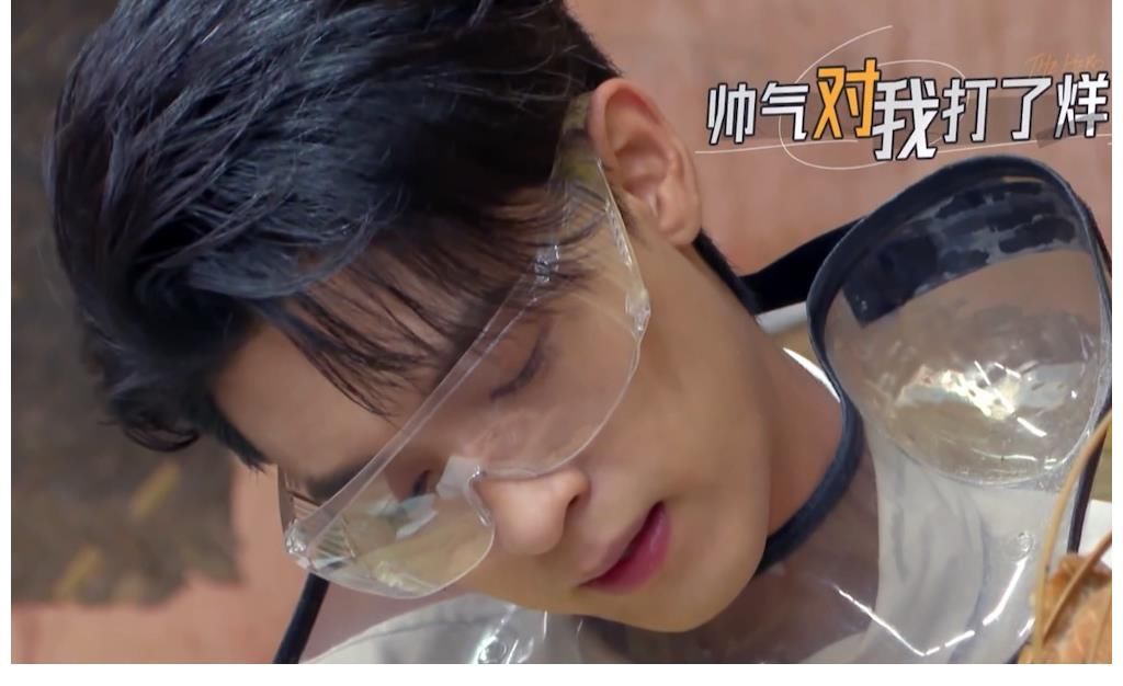 关晓彤|最后的赢家：李易峰捉泥鳅，秦霄贤被困鸡窝！这是什么宝藏综艺？