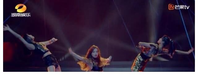 《乘风破浪的姐姐》二公，2人最惊艳，1个眼神心意相通