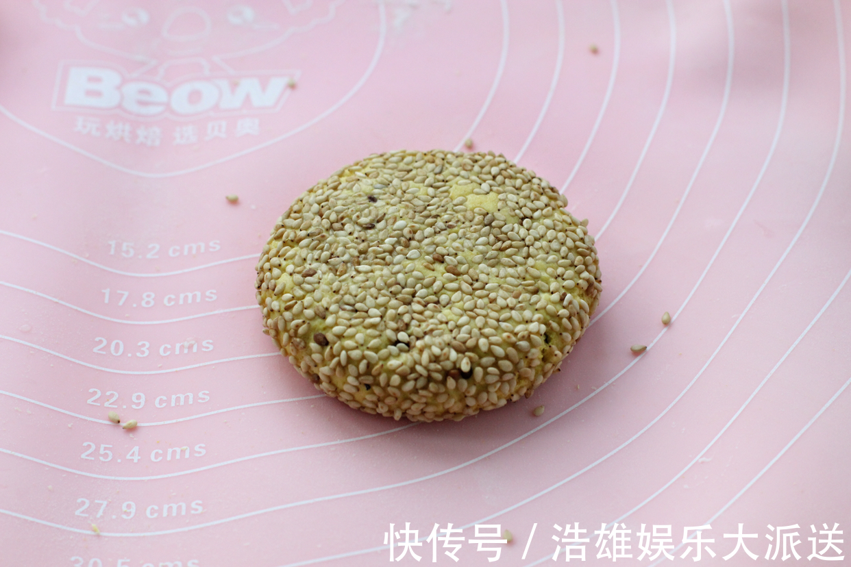 糯米粉|南瓜饼不用油炸,软糯香甜有营养,出锅孩子连吃仨,咬一口满嘴香