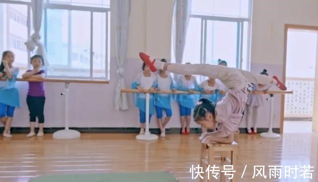 哪吒|妈妈摊前卖猪肉,女儿摊后跳芭蕾惹群嘲:穷人家女孩还想当凤凰?