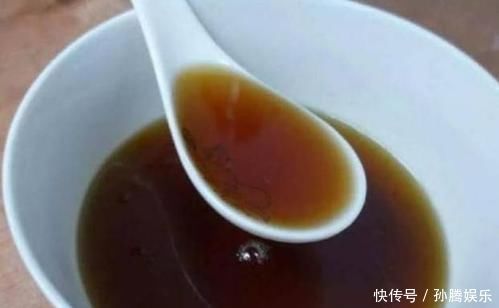 别再花钱买花肥,家家都有的1种垃圾,用来养花,花开一茬接一茬