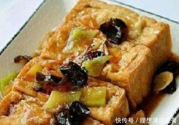 一道百吃不腻的家常菜，口感鲜美，健康美味，非常适合老人和孩子