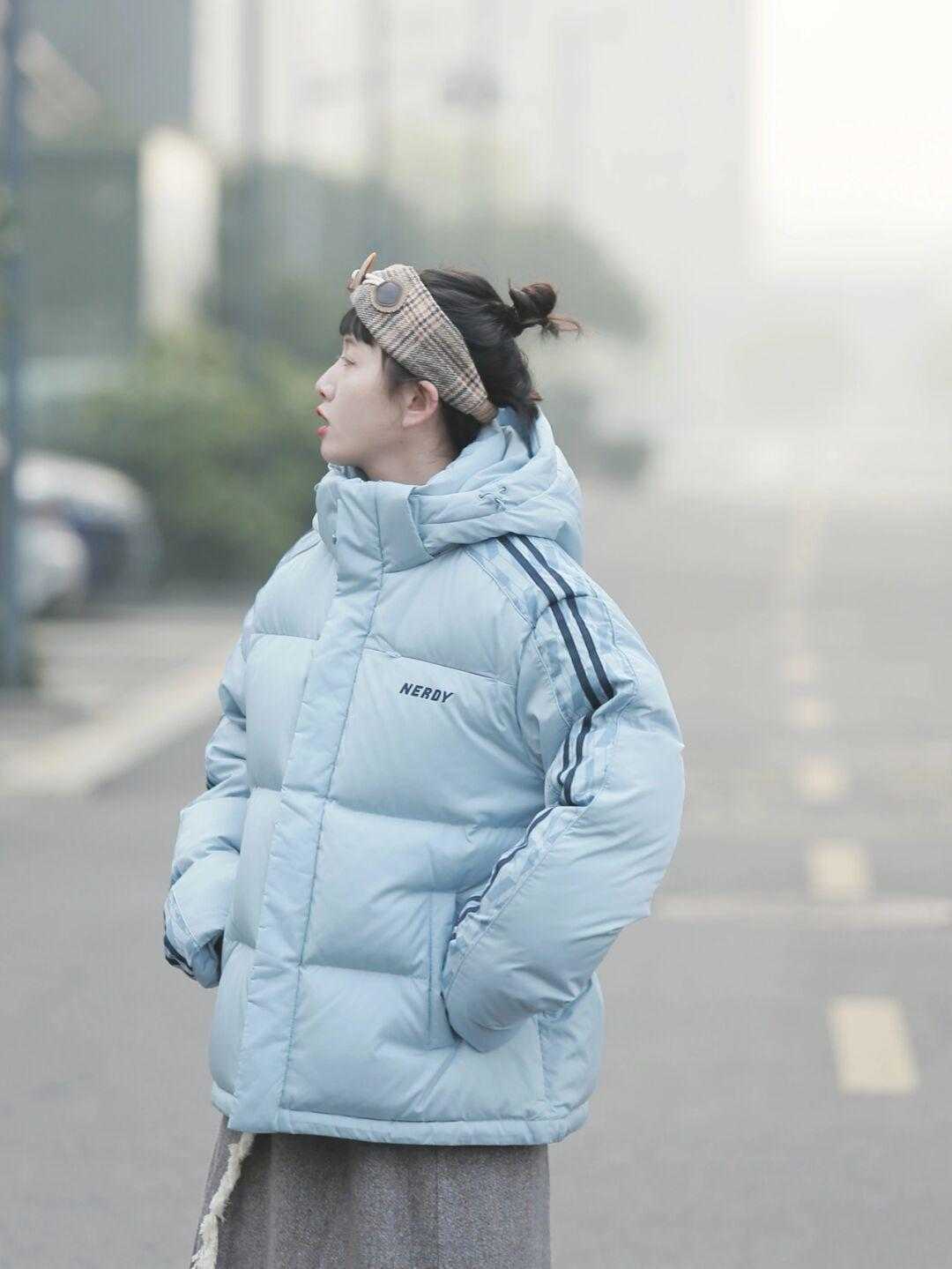 深灰色|“羽绒服”才是万能搭配神器,冬季穿保暖还个性,时髦精都爱了!