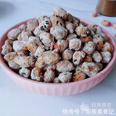 蛋粉|辣蛋粉粉烤花生的做法