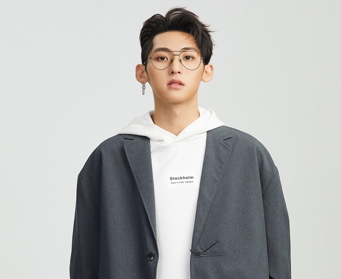 乐华选秀综艺《发光的名字》共40位练习生,全员蒙面参加录制