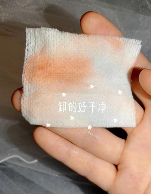 想卸妆彻底怎么能缺好的卸妆水？这几款平价好用还不伤皮肤