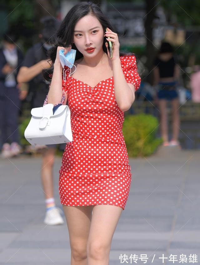 复古 清纯可爱又明艳动人的红色波点裙穿搭,复古又时尚!