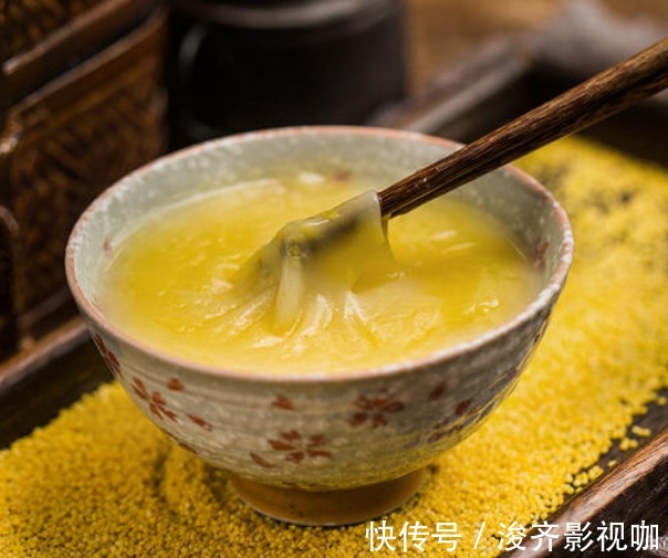 米油|小米粥，冷水下米还是水开下米很多人错，难怪不黏不香，没米油
