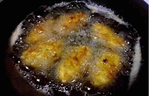 消化|吃一次相同于半月不消化,父母还在喂孩子吃,医生:脾都烂完了