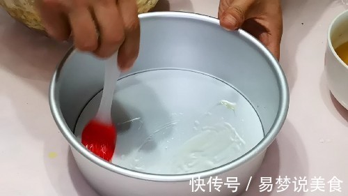 不加任何添加剂，枣香味浓郁，不粘香甜喧软的枣糕，不塌锅不回缩