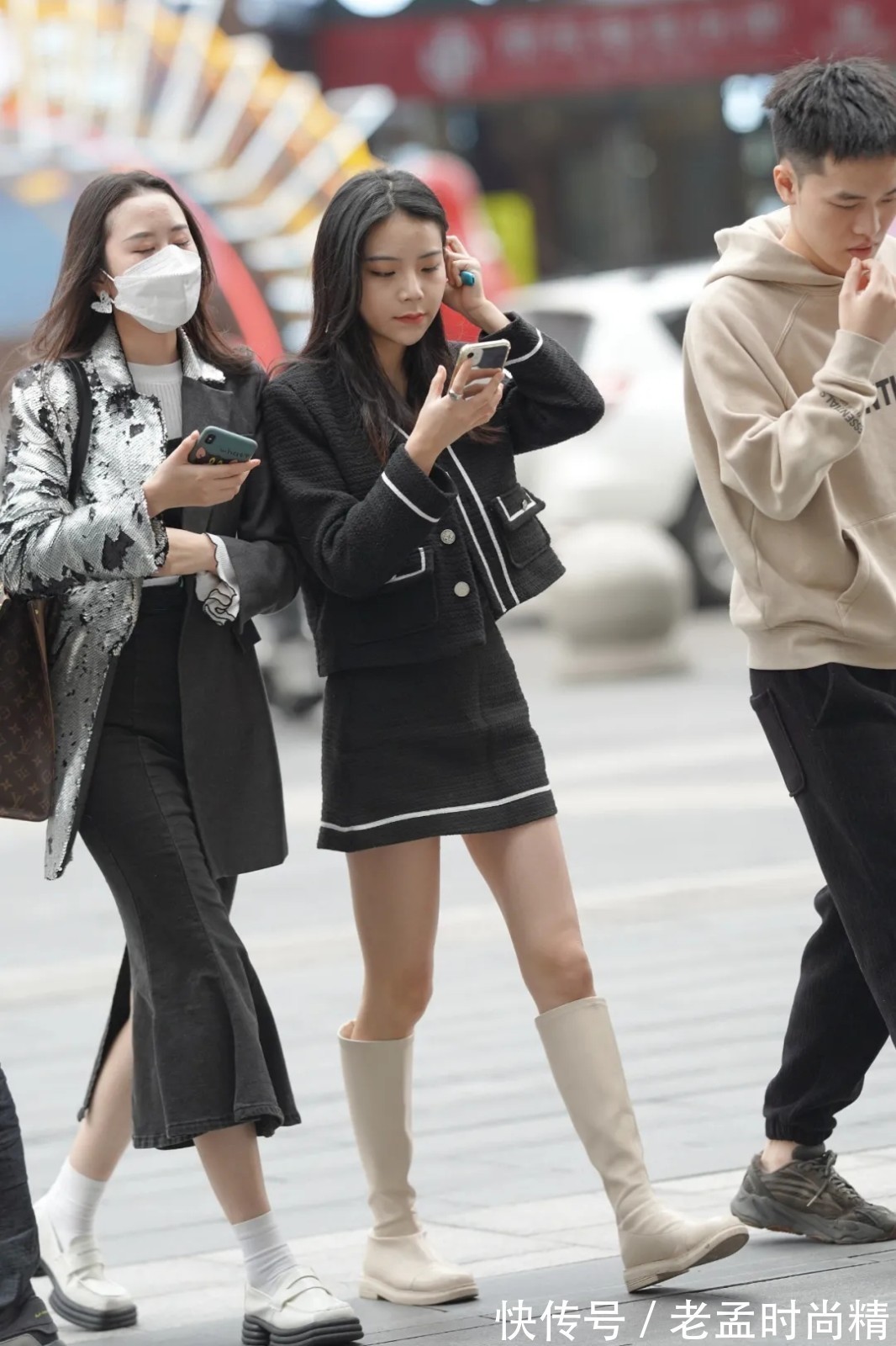 服饰 简洁洋气散发迷人魅力的穿法,青春少女吸睛瞩目,穿出满分时尚感