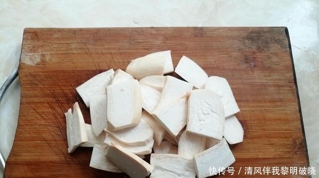 杏鲍菇和它是绝配,高钙高蛋白,营养易消化,孩子长身体正需要