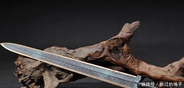 考古专家,花150万买下一把宝剑,被人认为赝品,如今值10亿